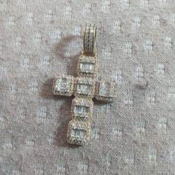 10k Gold Pendant In The Shape Of Cross With Over 100 Diamonds 