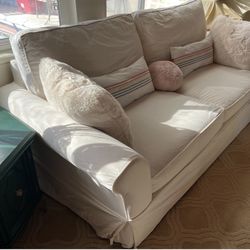 Super Comfy Pottery Barn Sofa 