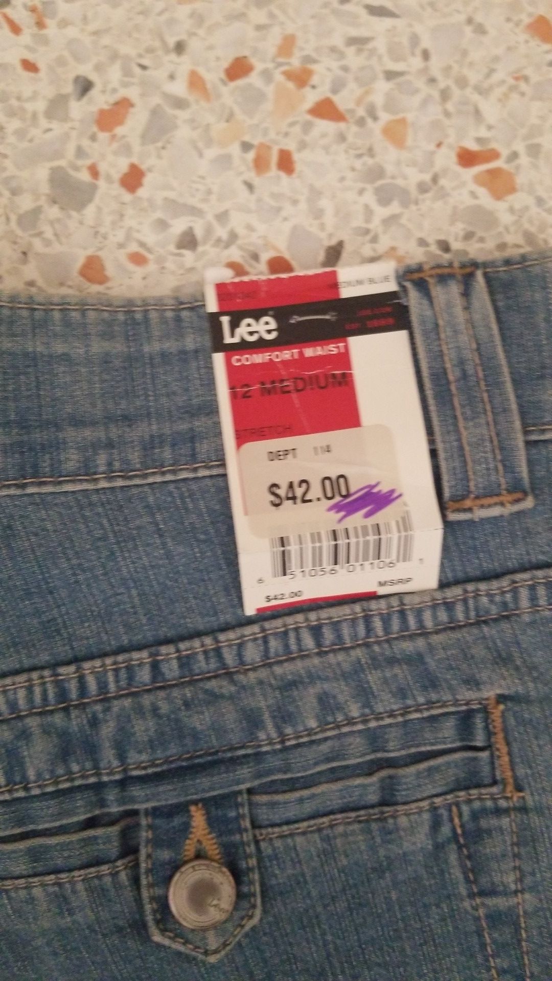 Short pants.. lee, new!!