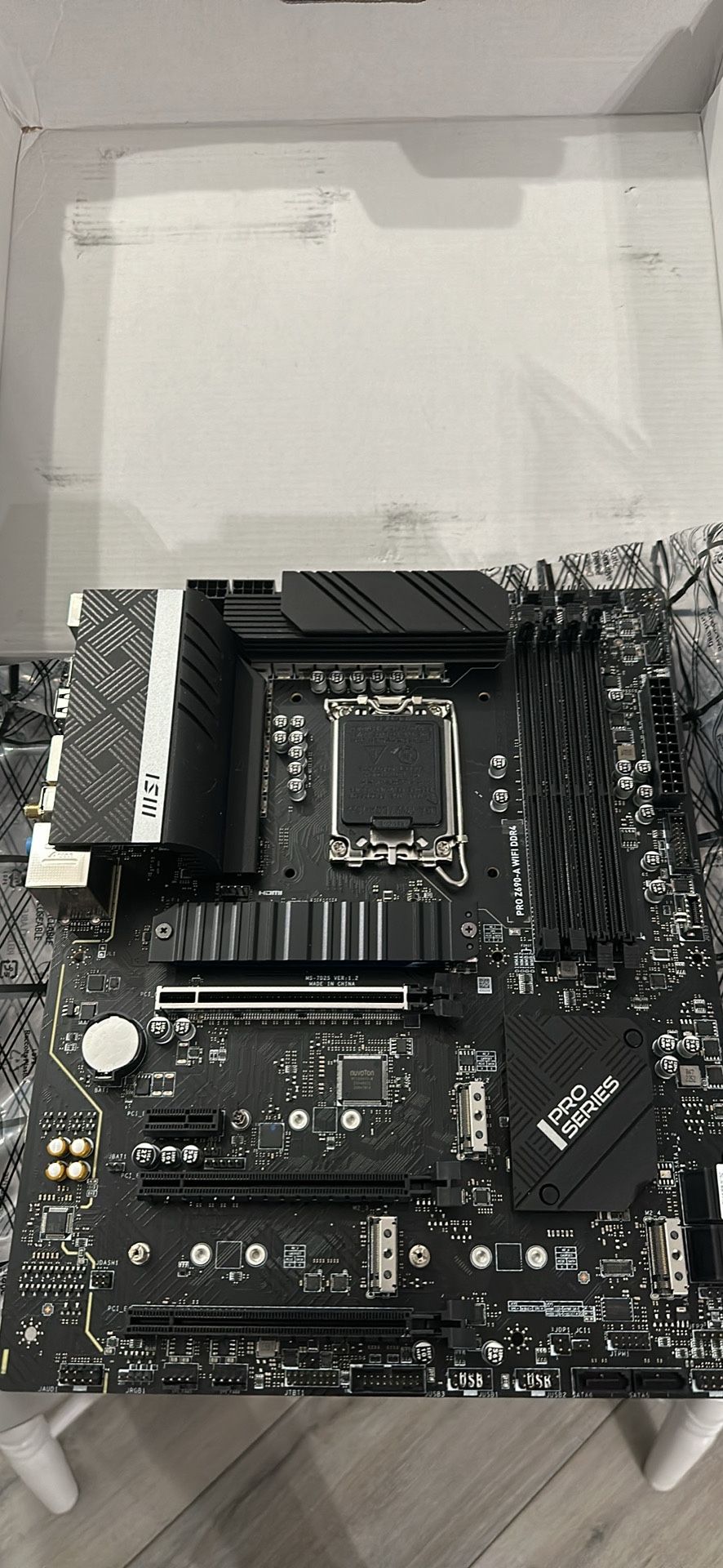 MSI Z690 Pro Motherboard