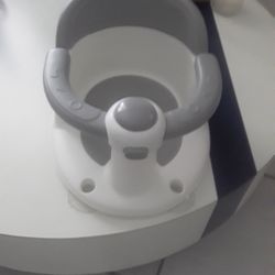 Gray and White Baby Bathtub Seat New