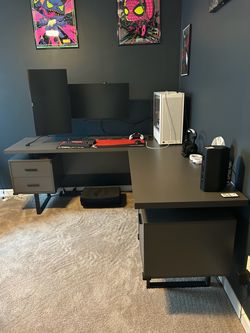 Monarch 70x70 L shaped office desk (2 available)