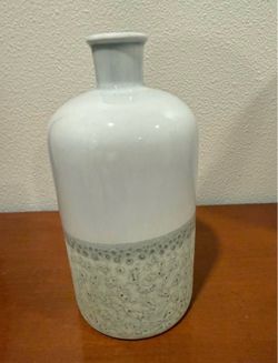 Blue/grey vase