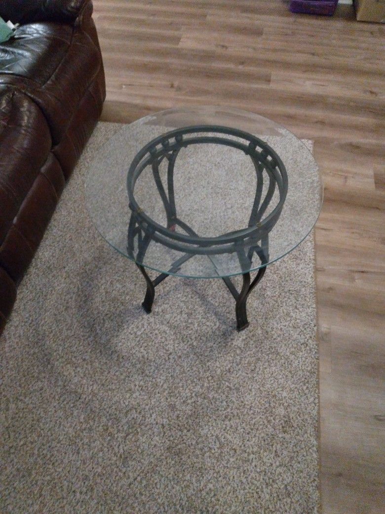 Circle End Table