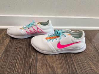 Nike VTR Women’s Running Shoes Size 8.5