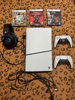 PS5, 2 CONTROLLERS, HEADSET. 3 GAMES
