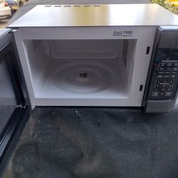 Microwave 1000 Watts