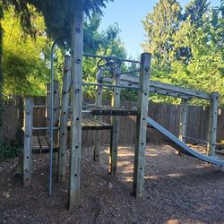 Log /metal Outside Park Gym 