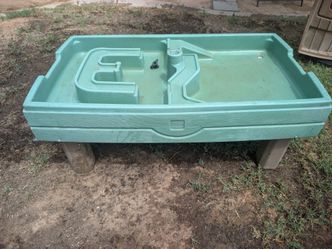 Free sand/water table