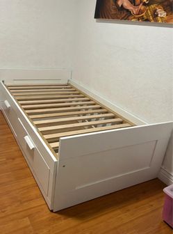 White Daybed Frame