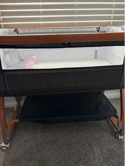 Mereryi bedside bassinet