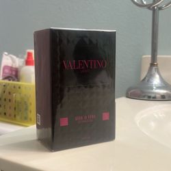 Valentino Born In Roma Uomo Eau De Toilette