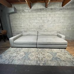 White Electrical Sectional Couch With Ottoman 