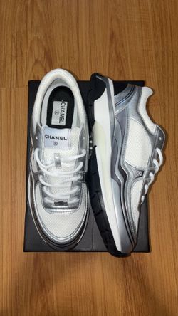 Chanel runners