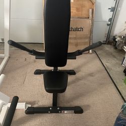 Titan P.L. Seated Dip Machine