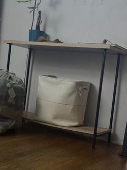 Free table