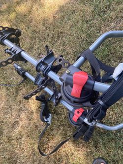 Yakima bike trunk rack - up to 3 bikes