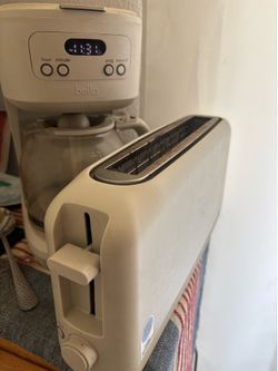 $30 Bella coffee maker and matching toaster