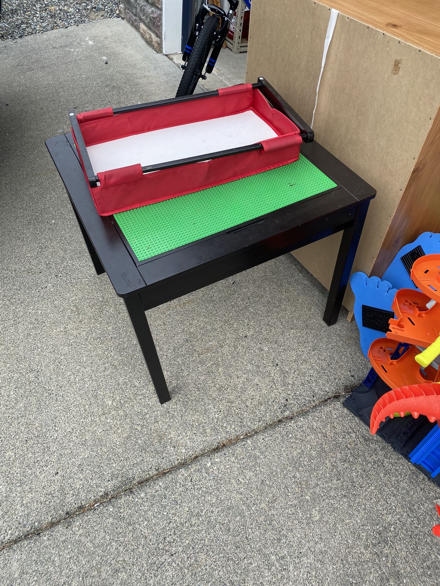Lego Table