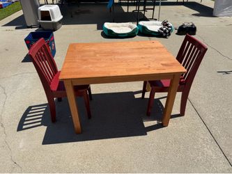 Kids Pottery Barn table and chairs