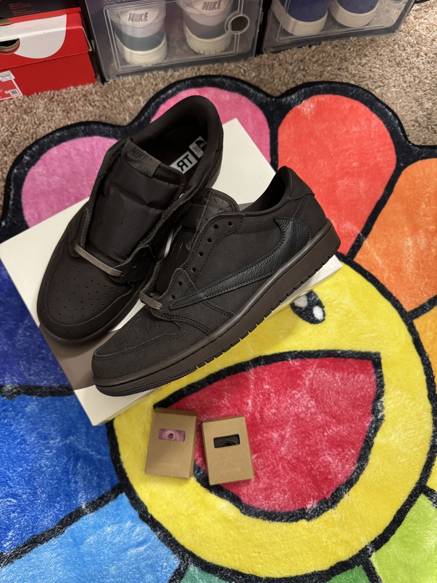 Jordan 1 Low Travis Scott Velvet Brown