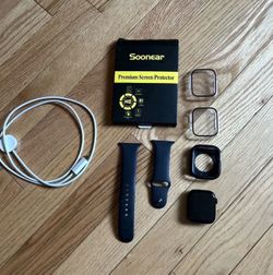 Apple Watch Series 8 GPS [45]mm [Black] Aluminum - Scratched Screen - Bundle