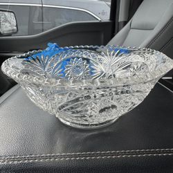 Textured Glass Bowl - Elegant Design 