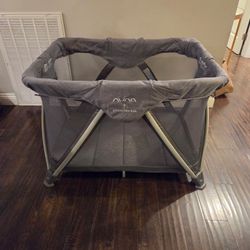 Nuna Sena Aire-Travel Crib - Open Box New