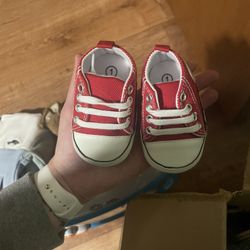 Baby Red Sneakers (0-1)