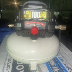 Like New 3 Gallon Compressor