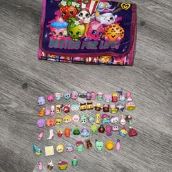 Shopkins Lot With Carrying Case 