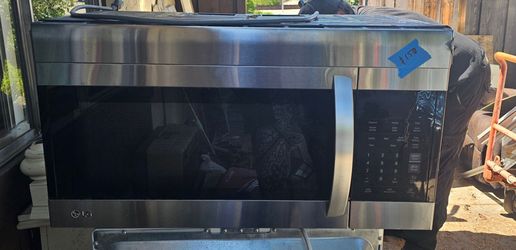 LG LMV1762ST Microwave Oven