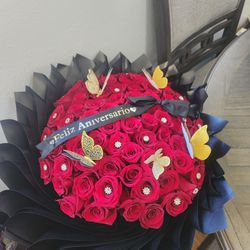 Bouquet of roses*** 1 more left!**