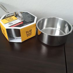 CUISINART Pots ( One Brand New W/lid, And Other One Rarely Used) Both For $25