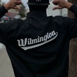 Black Wilmington Hoodie 🔥