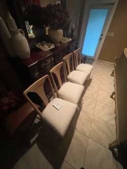 4 Solid White Oak Dining Chairs – Baer’s Furniture