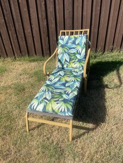 Aluminum Outdoor Lounge Chair With Cushion