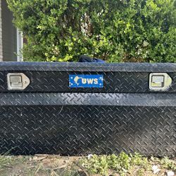 UWS 42” Black Aluminum Truck Toolbox (TBC-42-BLK)