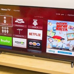 TCL Roku LED Smart TV 32” Like New