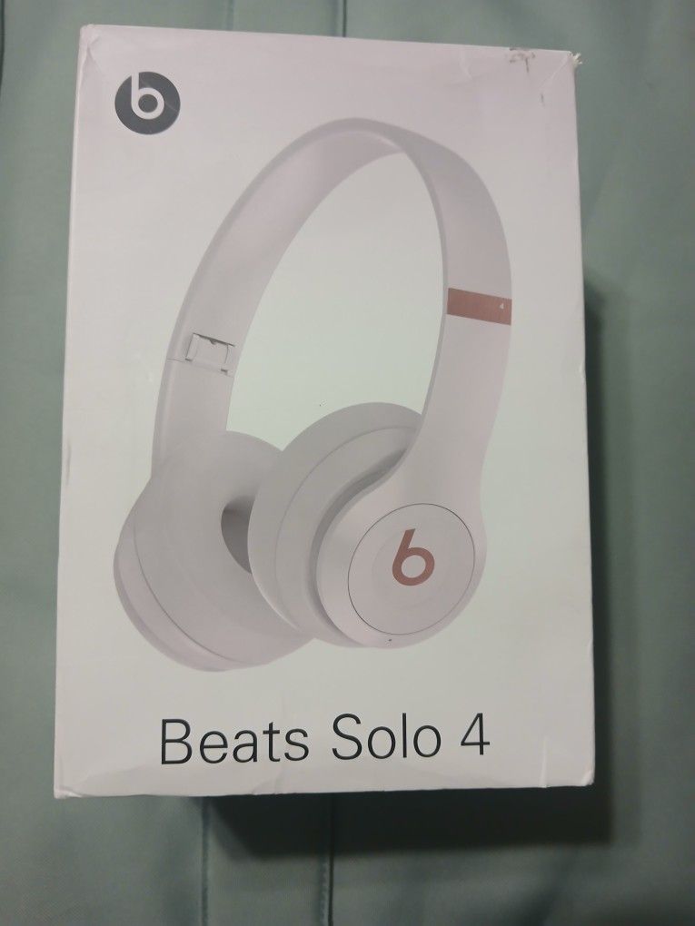 Beats Solo 4