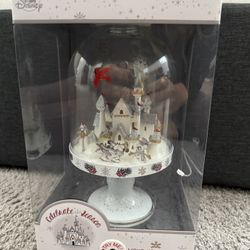 Disney Mickey and Minnie Festive Light-Up Figurine