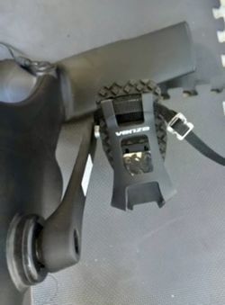 2021 Peloton Bike 3rd Gen - Less Than 50 Rides, Like New - Denver, CO