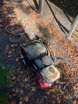 Pressure washer and equipment
