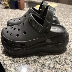 Crocs Mega Crush Platform Clog size 5