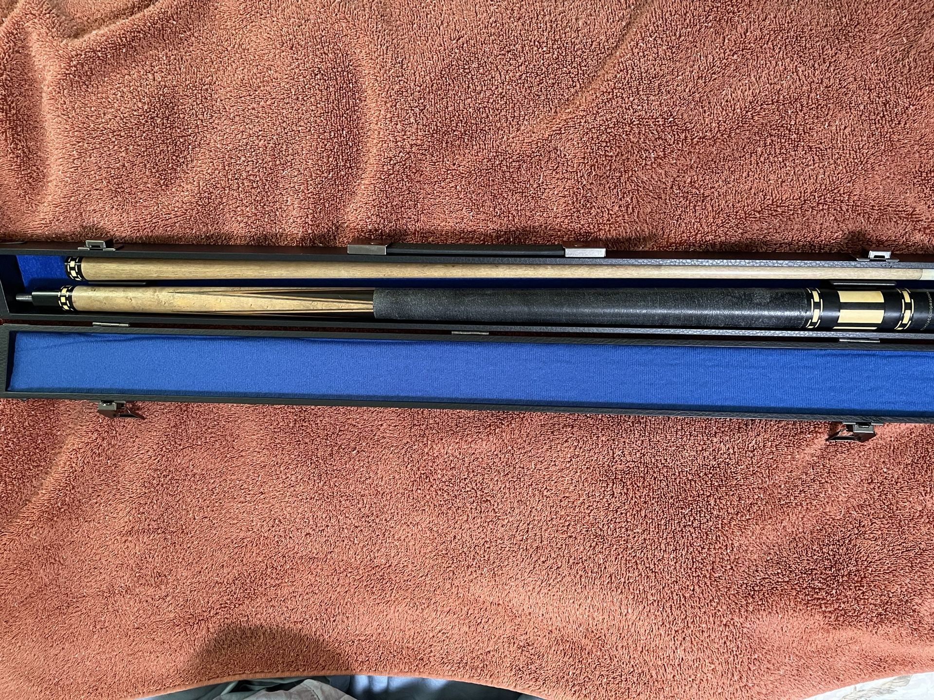 Meucci Cue Stick