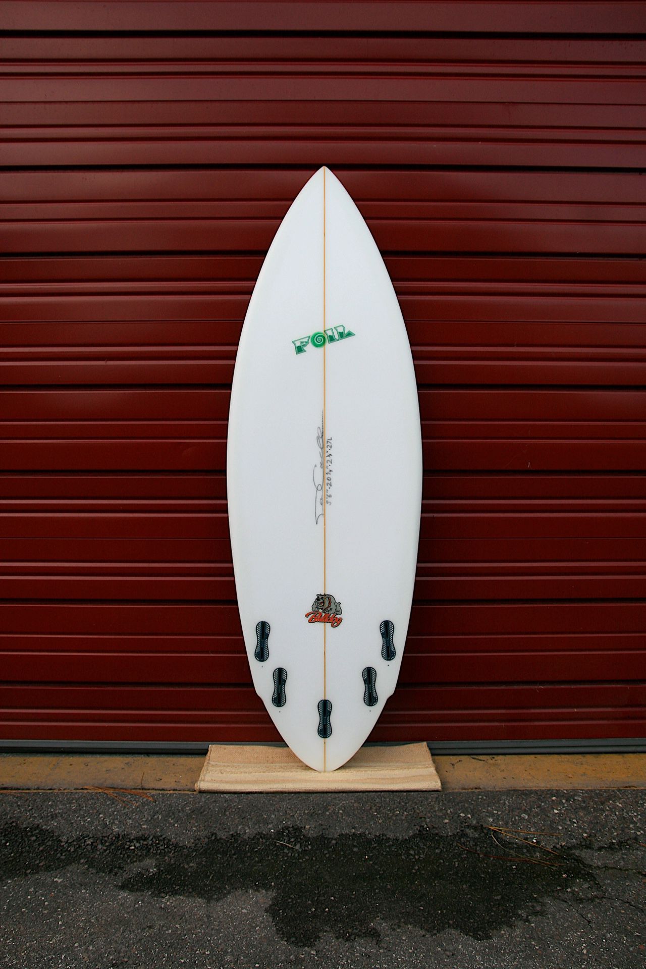 New 5’6” FOIL “The Bulldog” short board surfboard