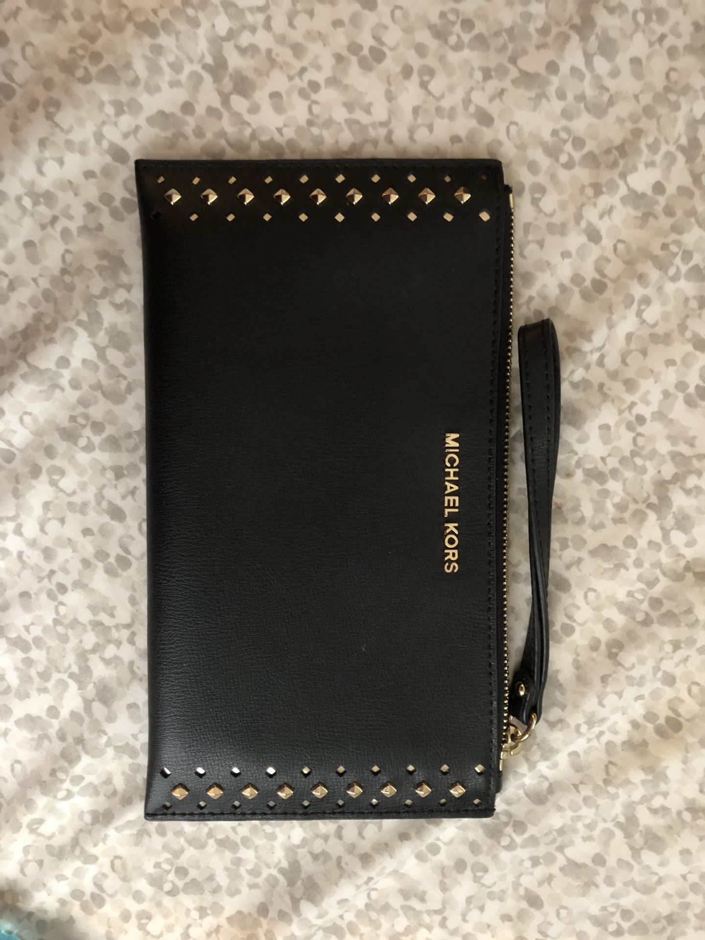 Michael Kors wristlet