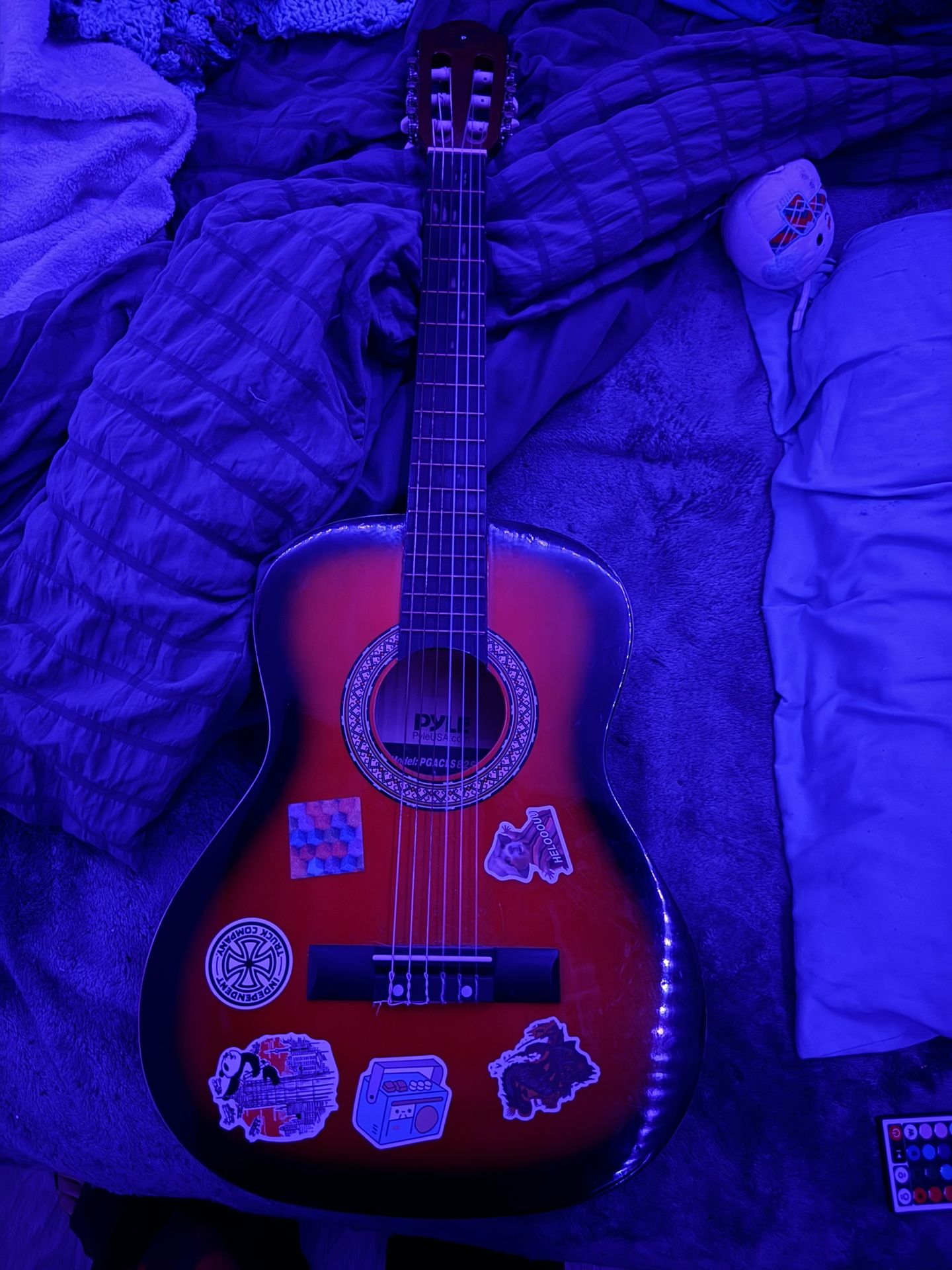 Pyle guitar (3ft)