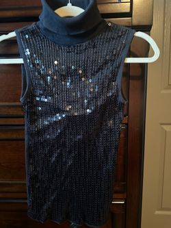 Woman’s dress top