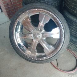 Set Of 22s With Center Caps Will Fit Four-door Chevy